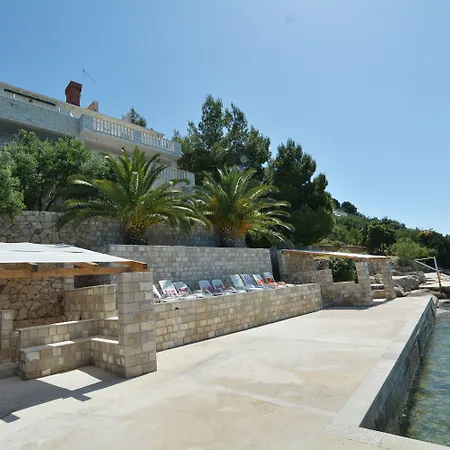 アパート Ratac スラノ