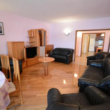 Apartment Ratac *